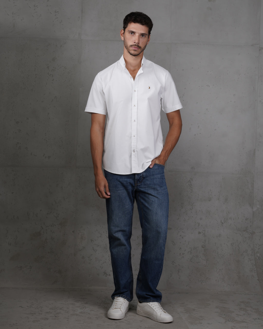 White Cotton Short-Sleeve Shirt